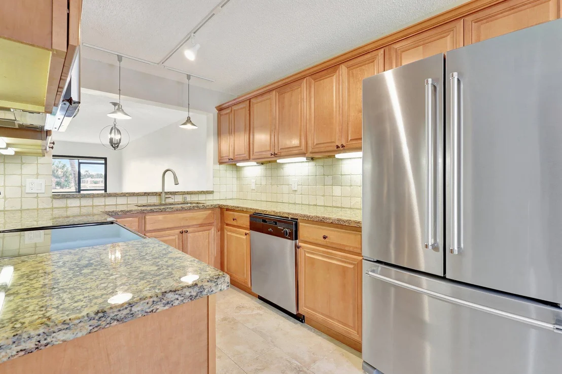 Photo of Unit C at 801 Pinecrest Circle