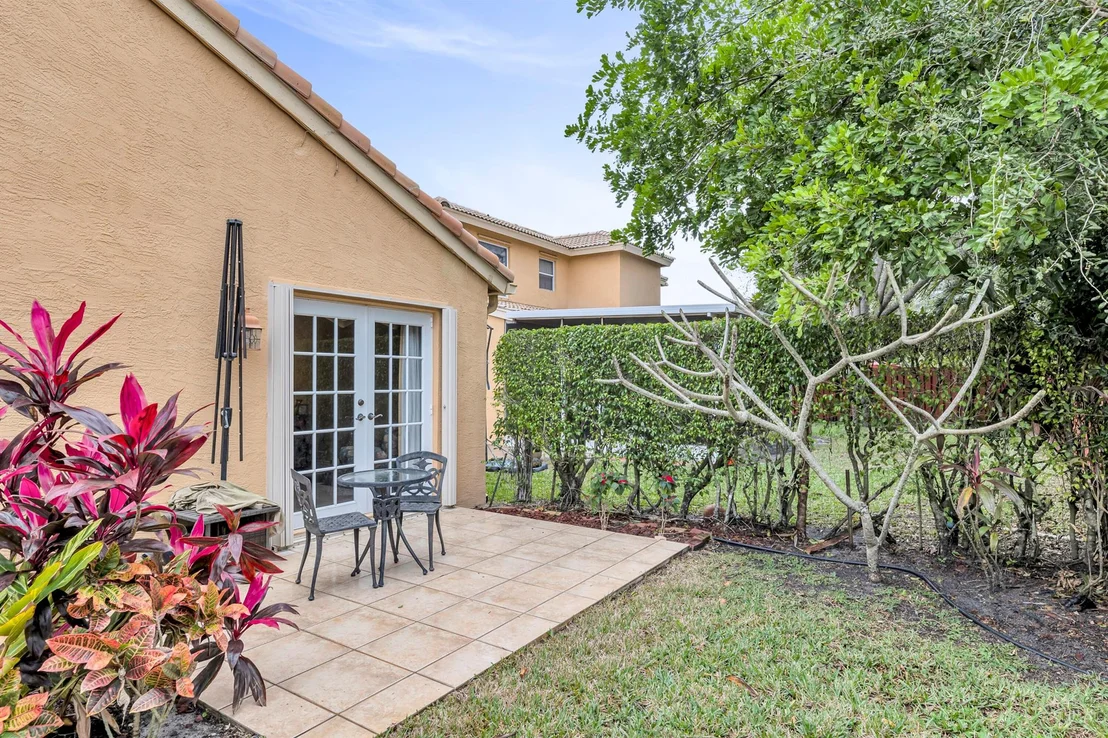 Photo of 3975 Sabal Lakes Road