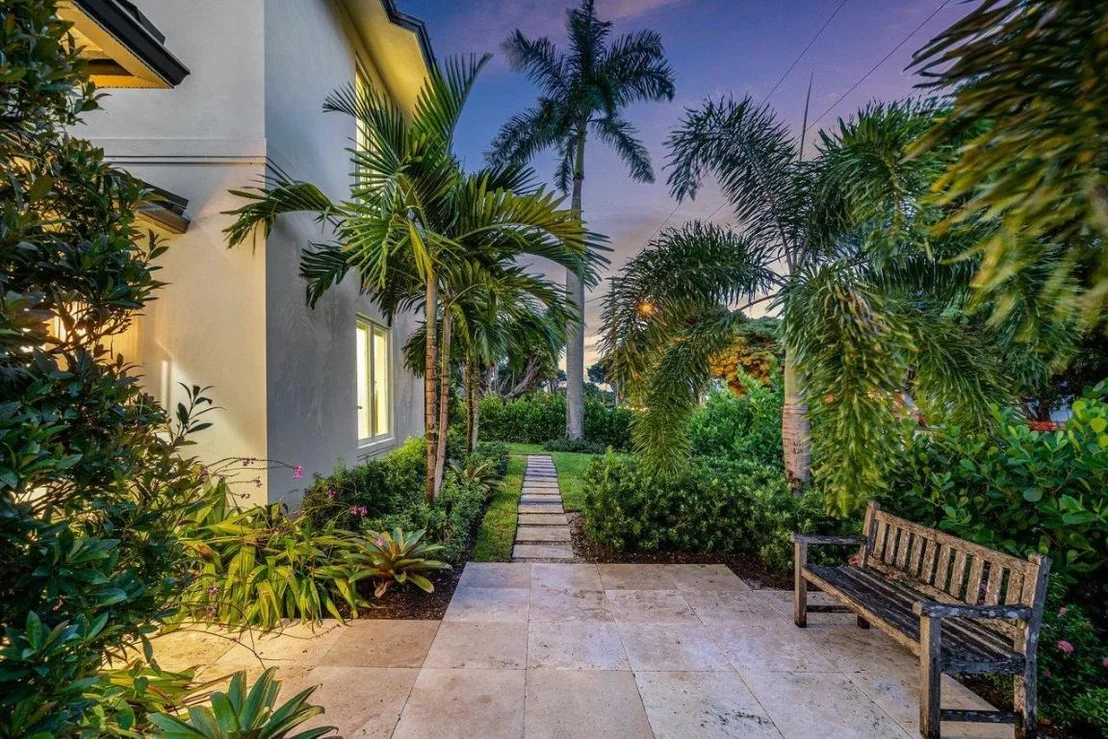 Photo of 217 Gulfstream Boulevard