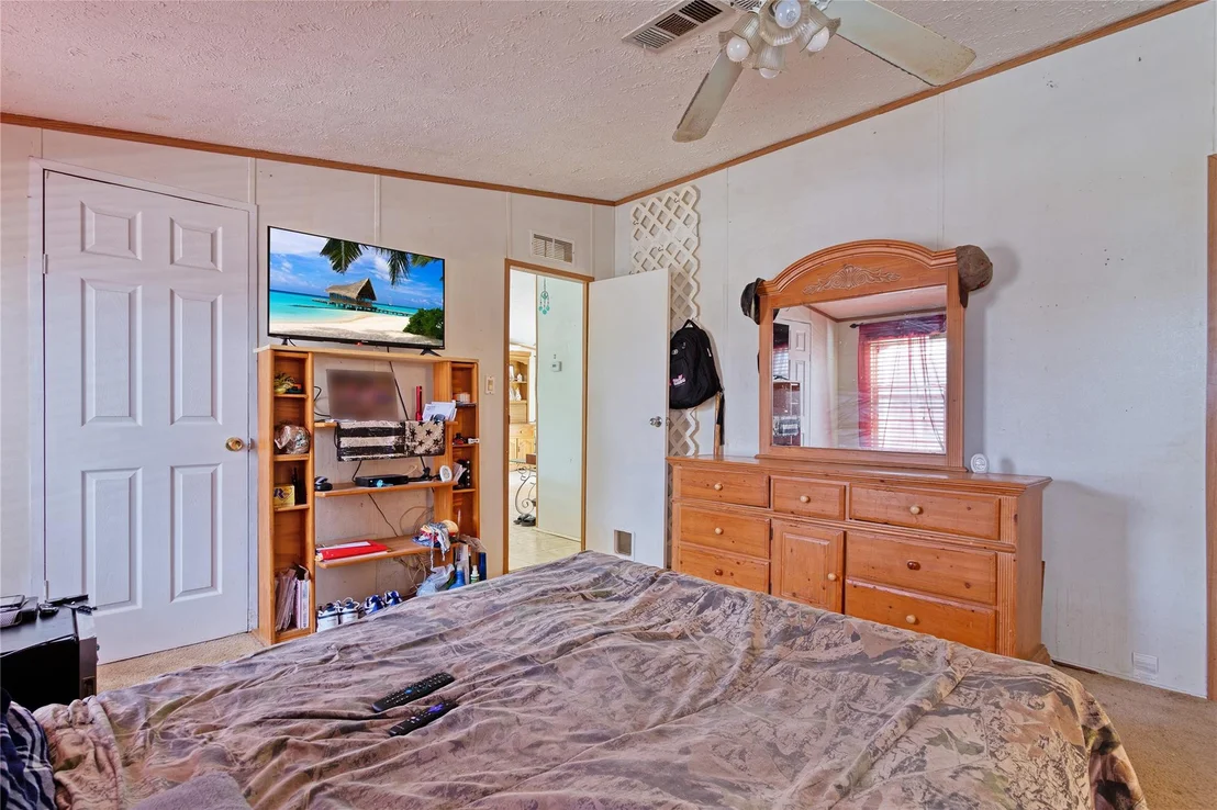 Photo of 14814 Hays Road