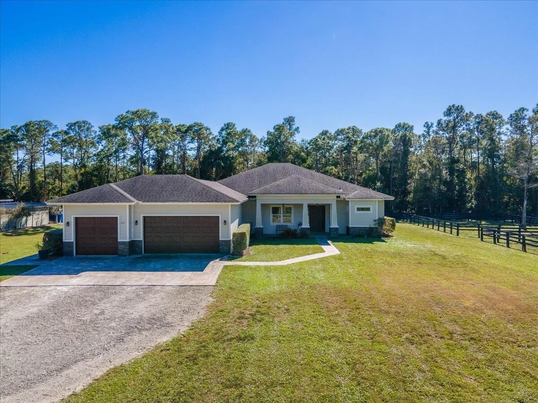 Photo of 2511 Deer Run Boulevard