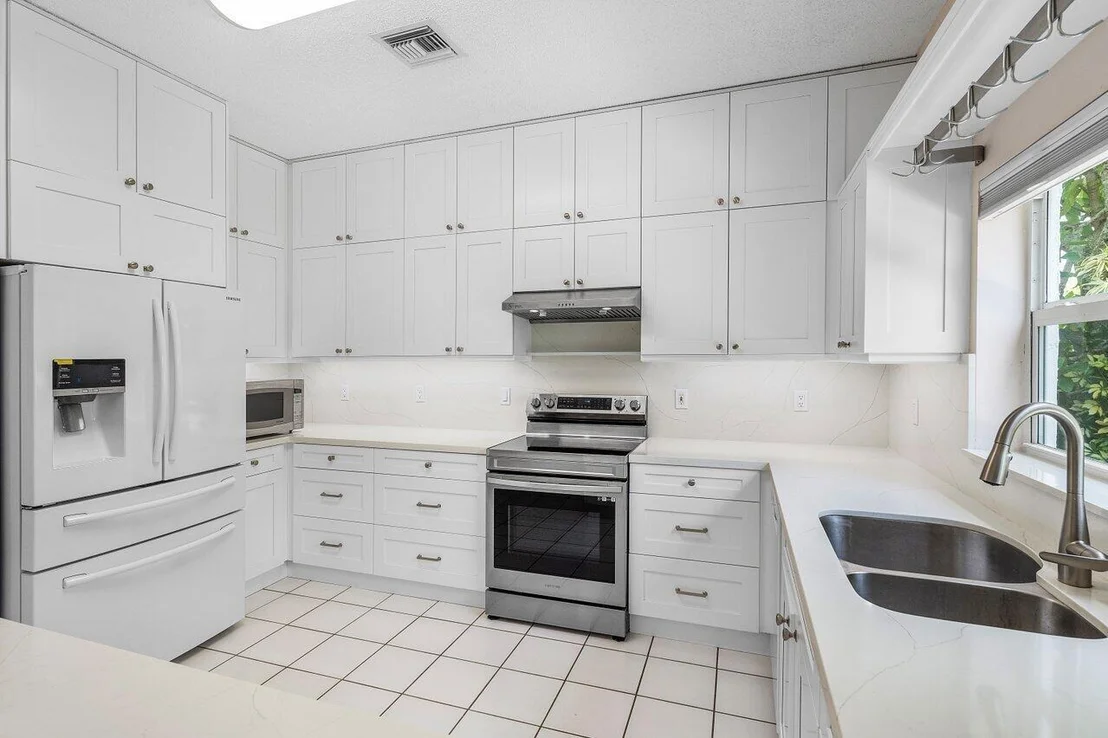 Photo of 6321 Lansdowne Circle