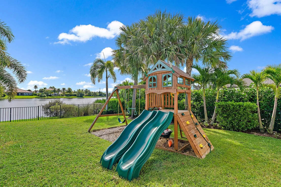 Photo of 112 Manor Circle