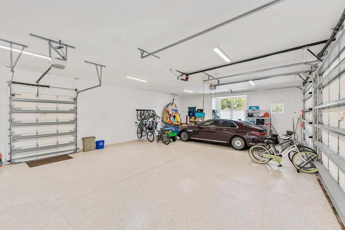Photo of 5874 Pennock Point Road
