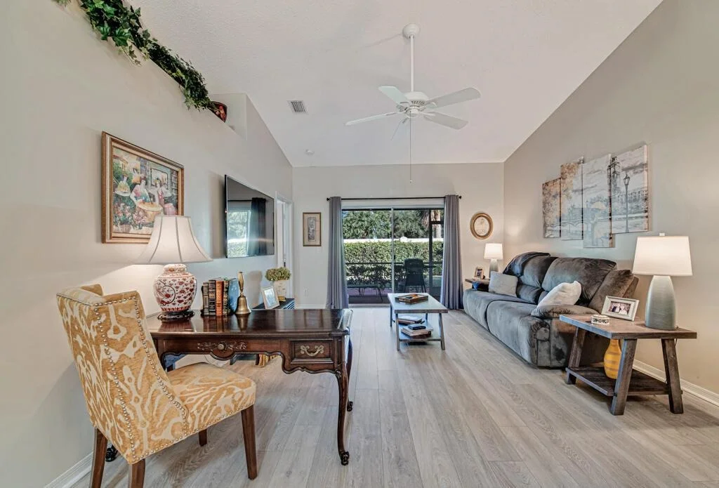 Photo of 8476 Logia Circle