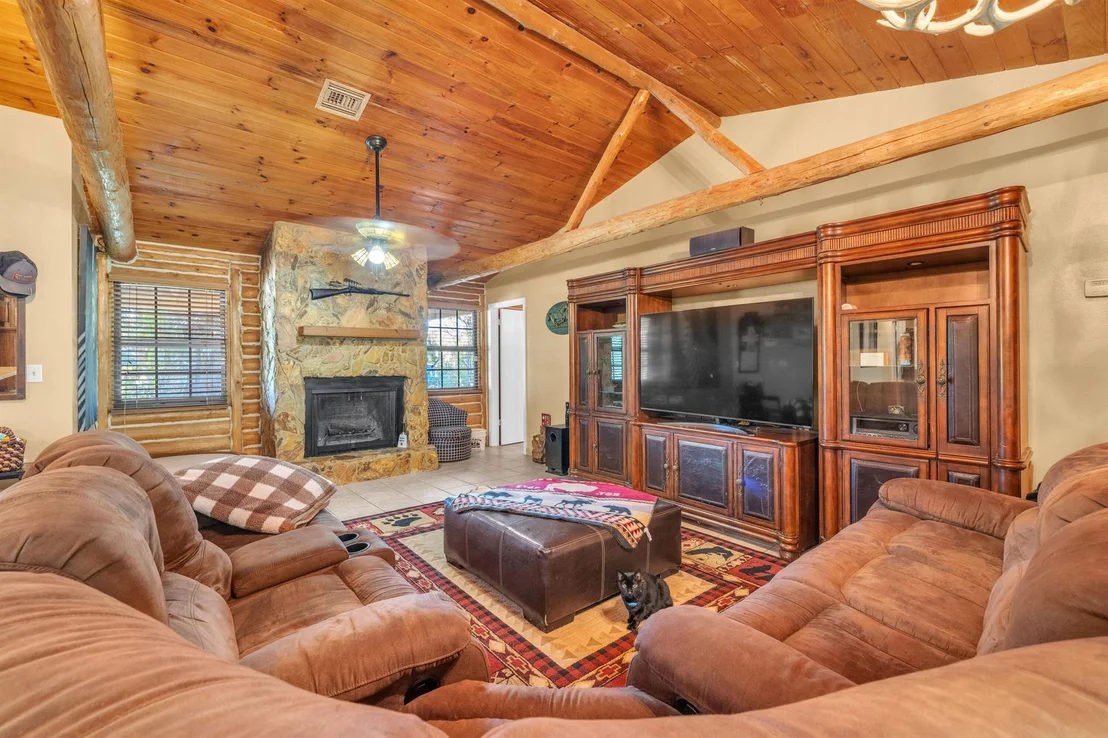 Photo of 2340 B Road
