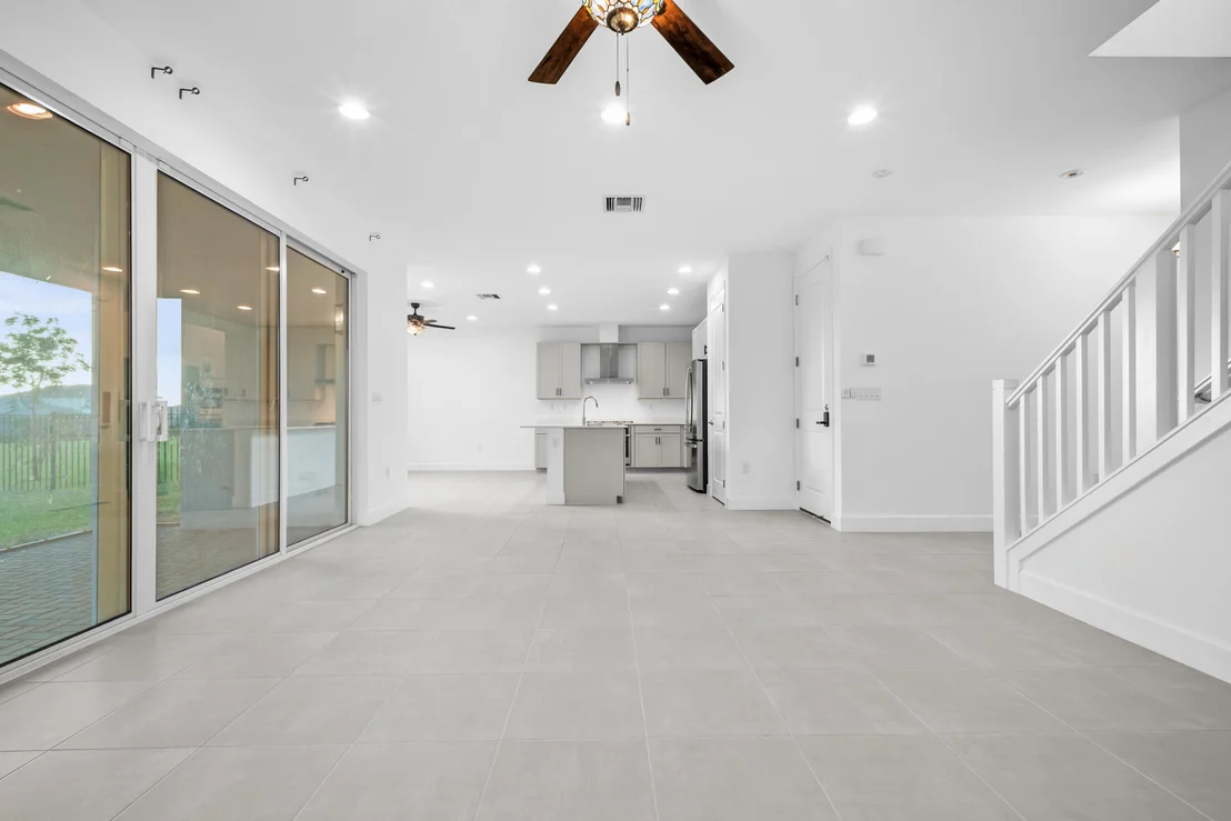 Photo of 1403 Thistle Place