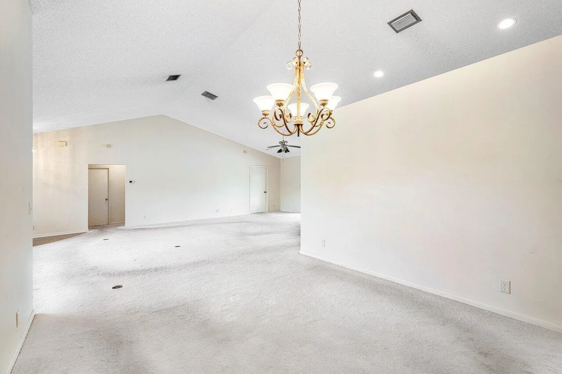 Photo of 9439 Sun Pointe Drive