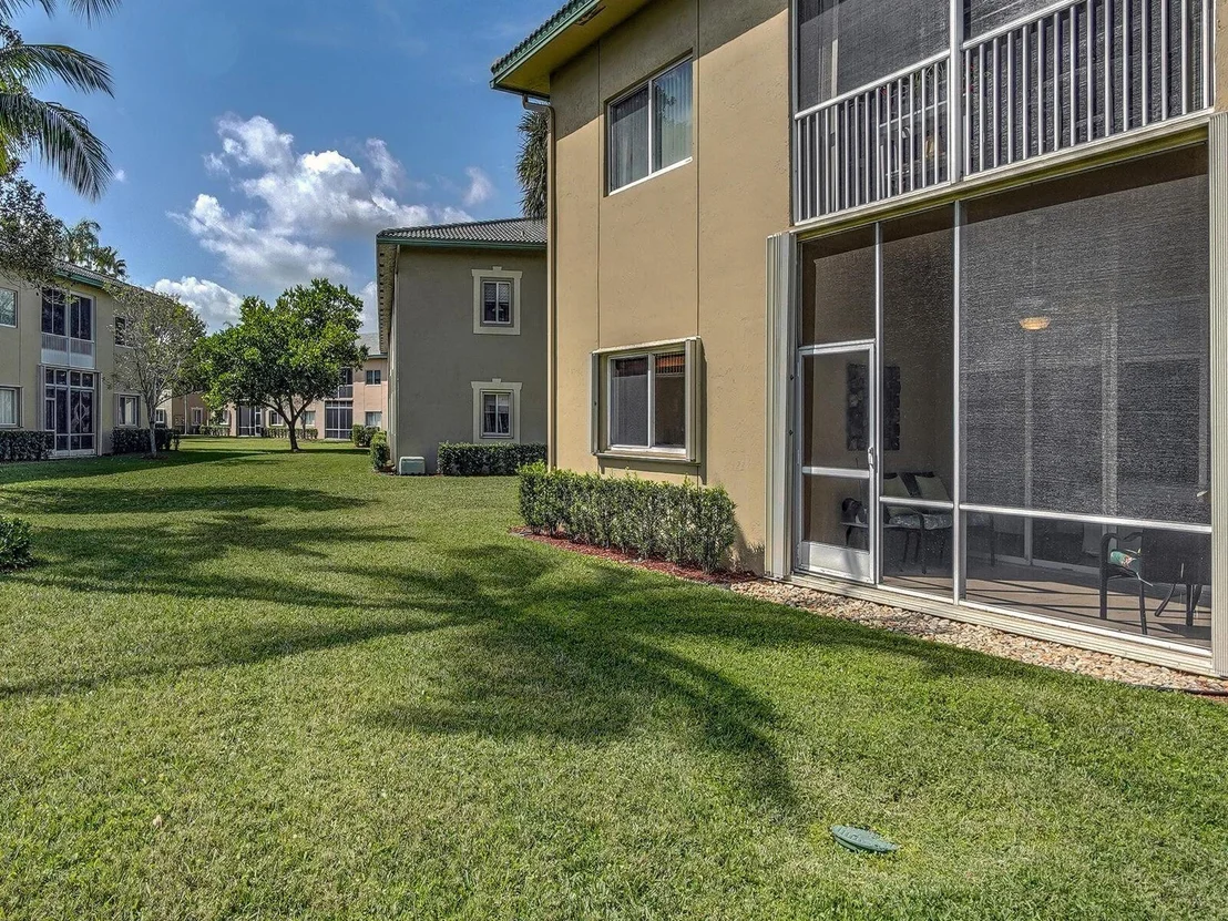 Photo of Unit 103 at 7811 Exeter Boulevard