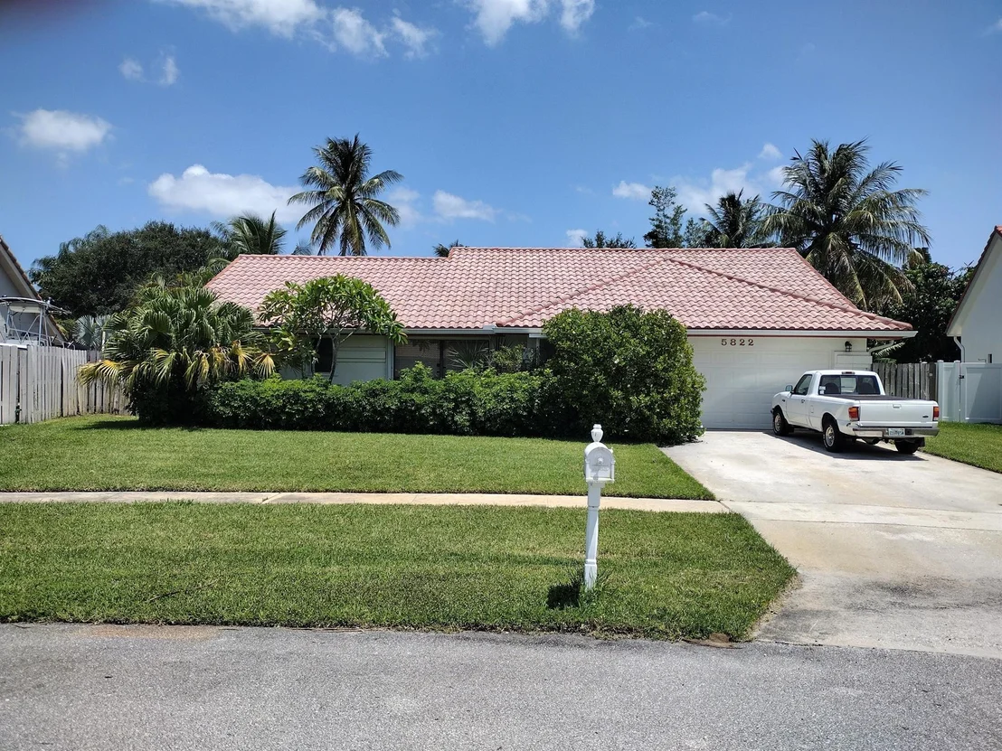 Photo of 5822 Sun Pointe Circle