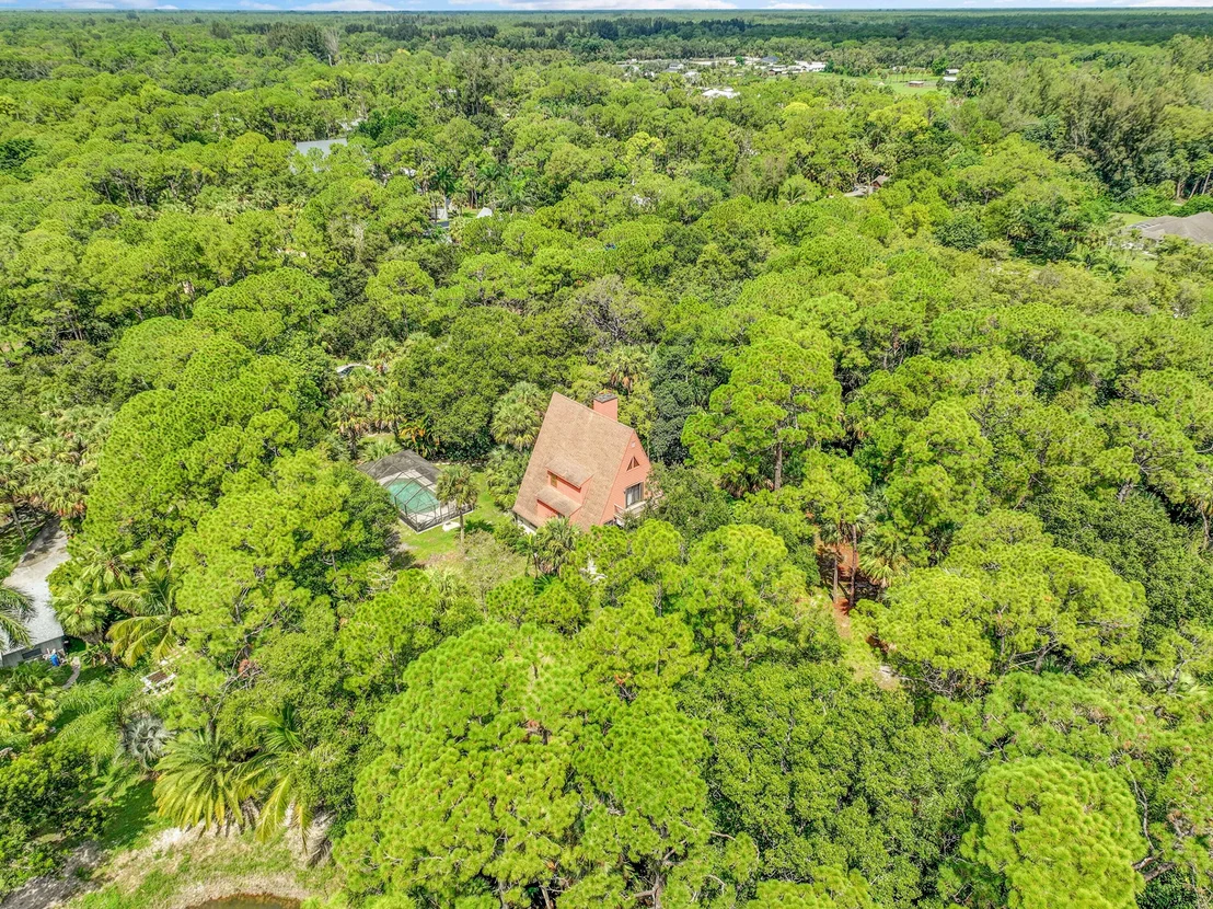 Photo of 16860 96th Terrace N