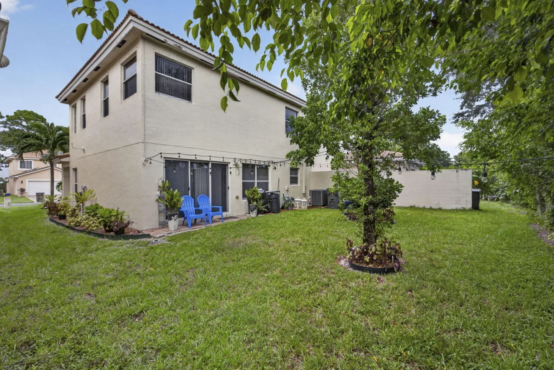 Photo of 6021 Adriatic Way