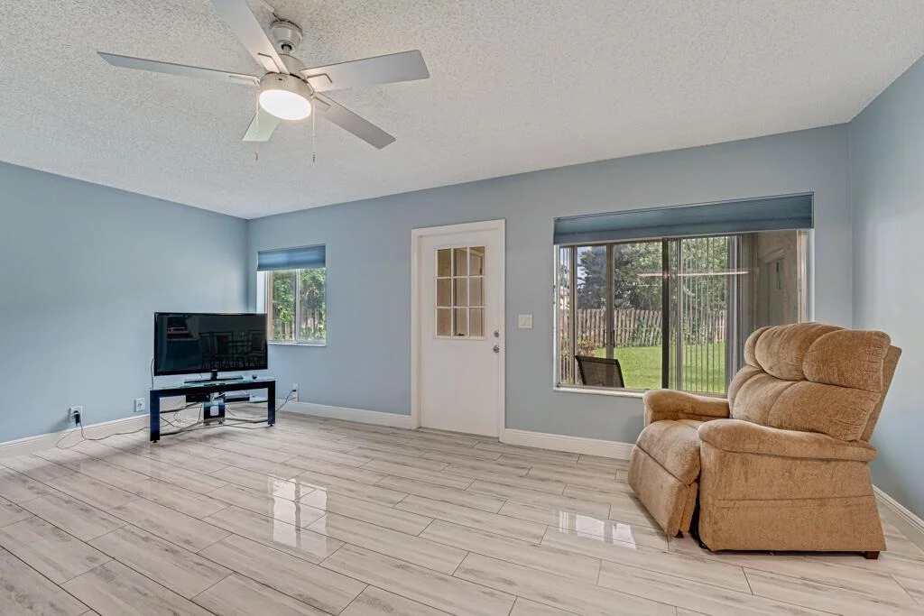 Photo of Unit D1 at 322 Pine Ridge Circle