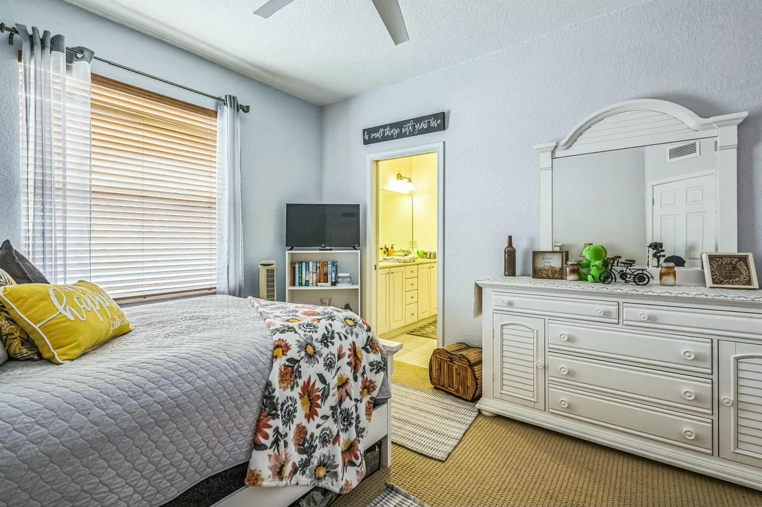 Photo of 694 Cresta Circle