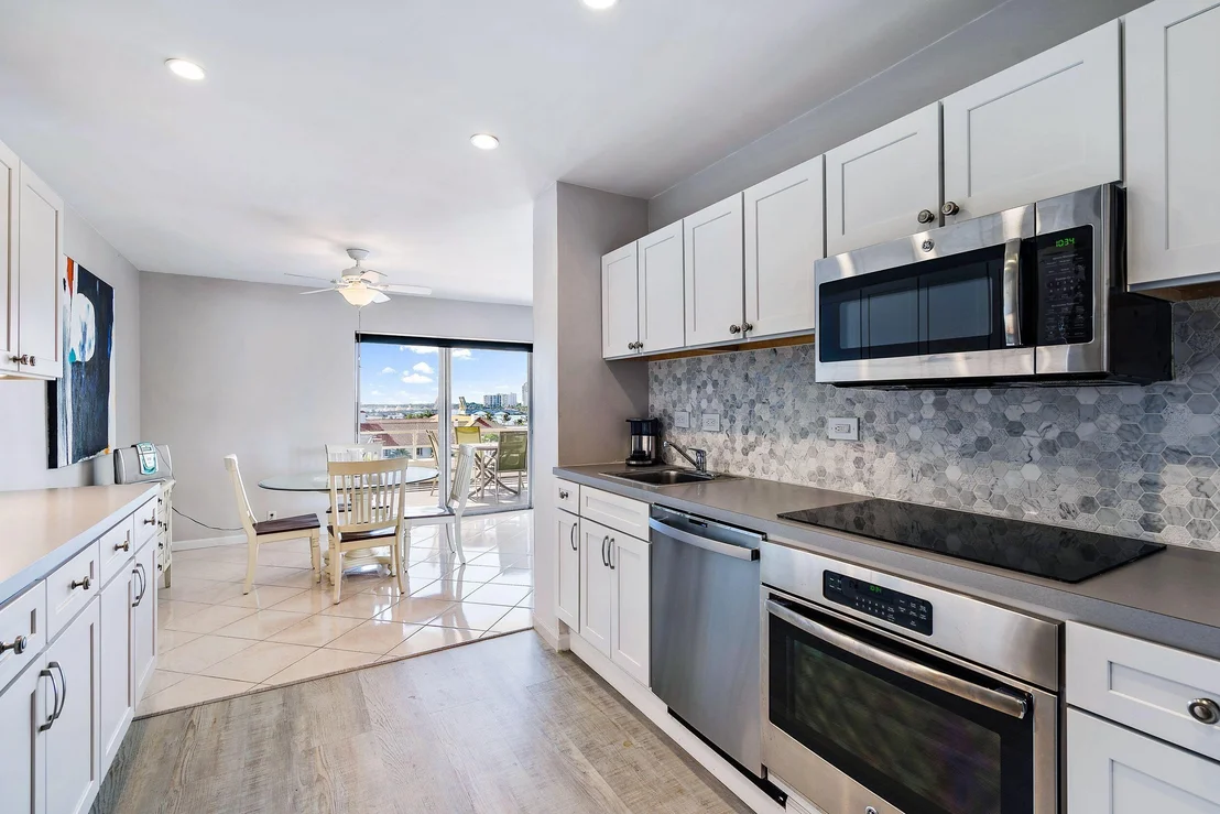 Photo of Unit 626B at 44 Cocoanut Row