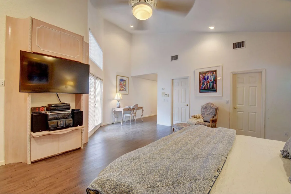 Photo of 4567 NW 25th Way