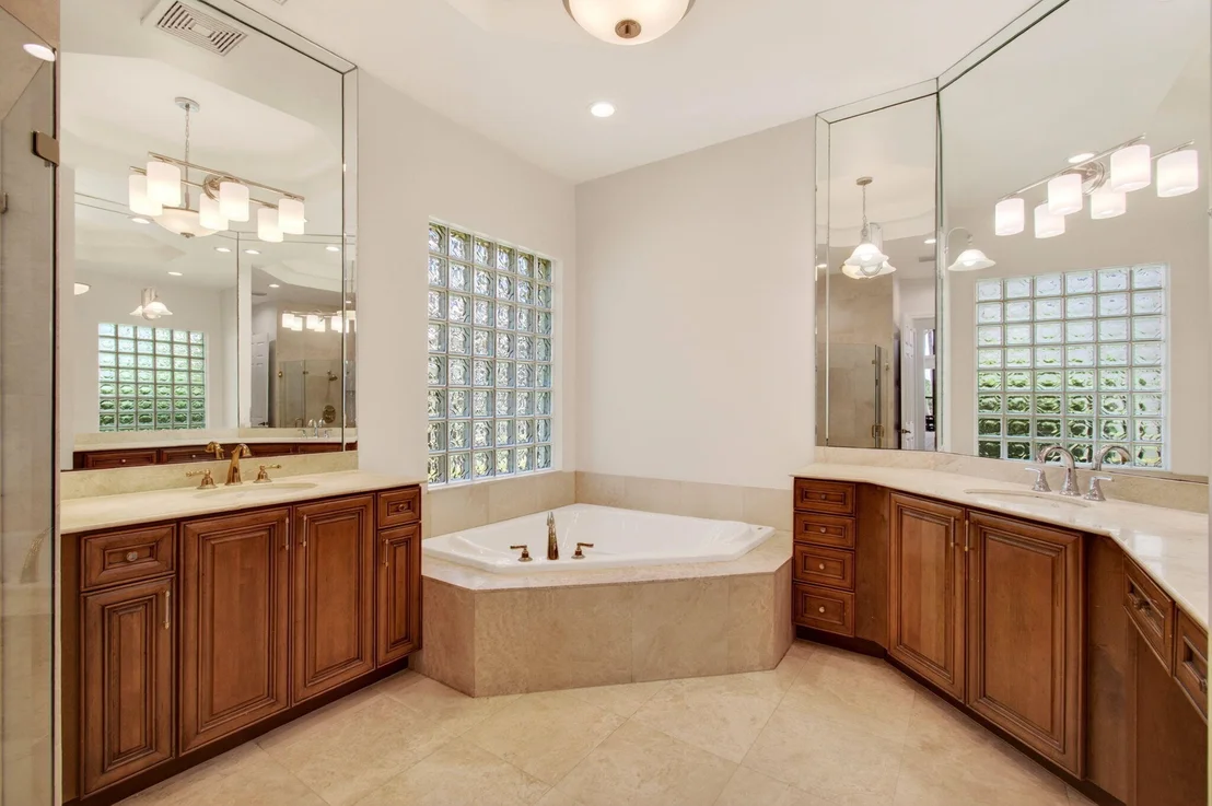 Photo of 16266 Rosecroft Terrace