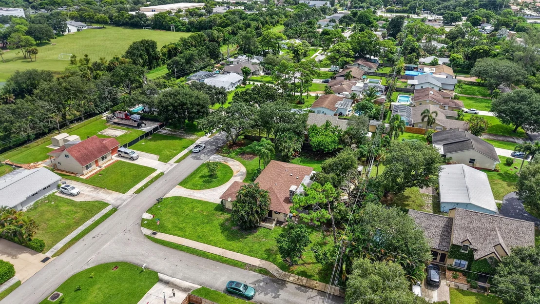 Photo of 4746 Canal Drive