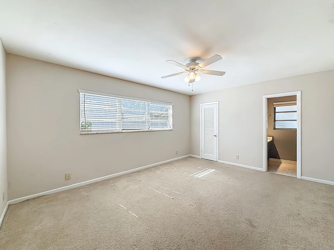 Photo of 262 Gulfstream Boulevard