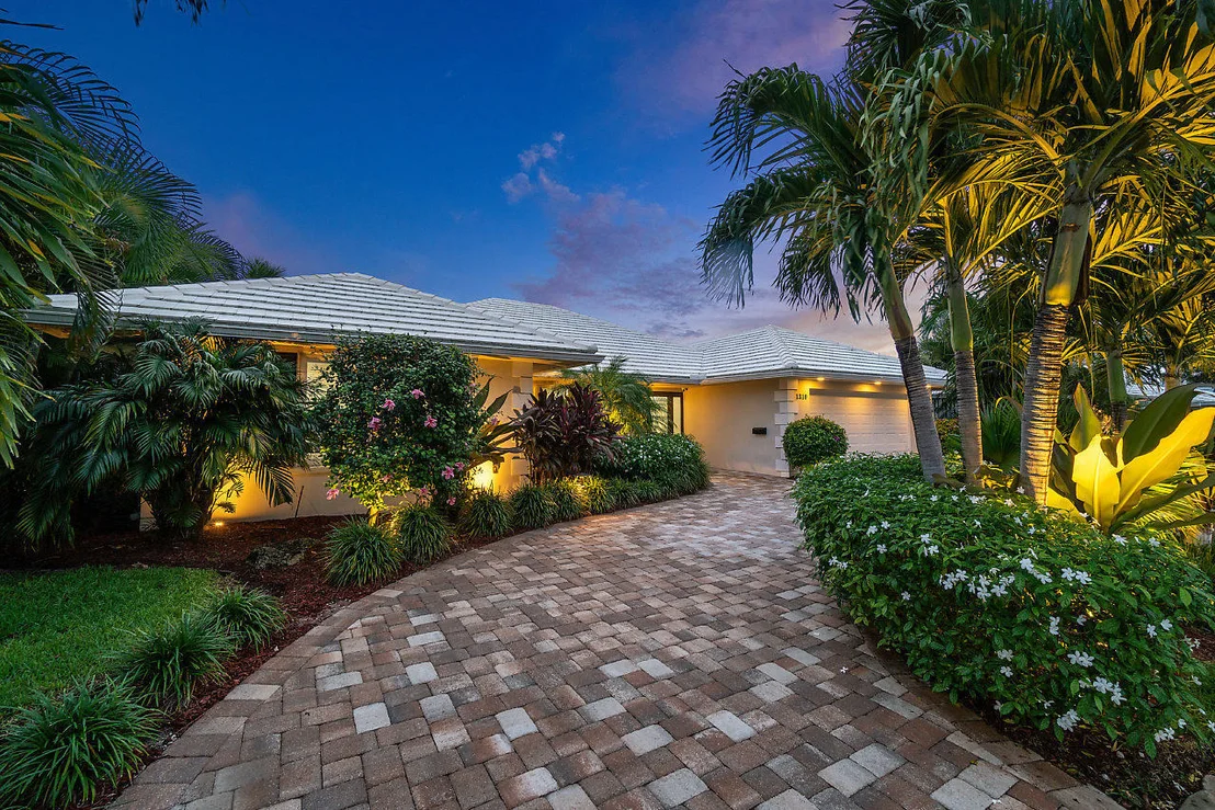 Photo of 1310 Cypress Way