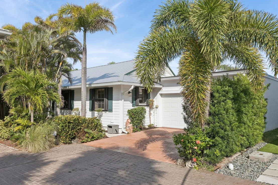 Photo of 405 Xanadu Place
