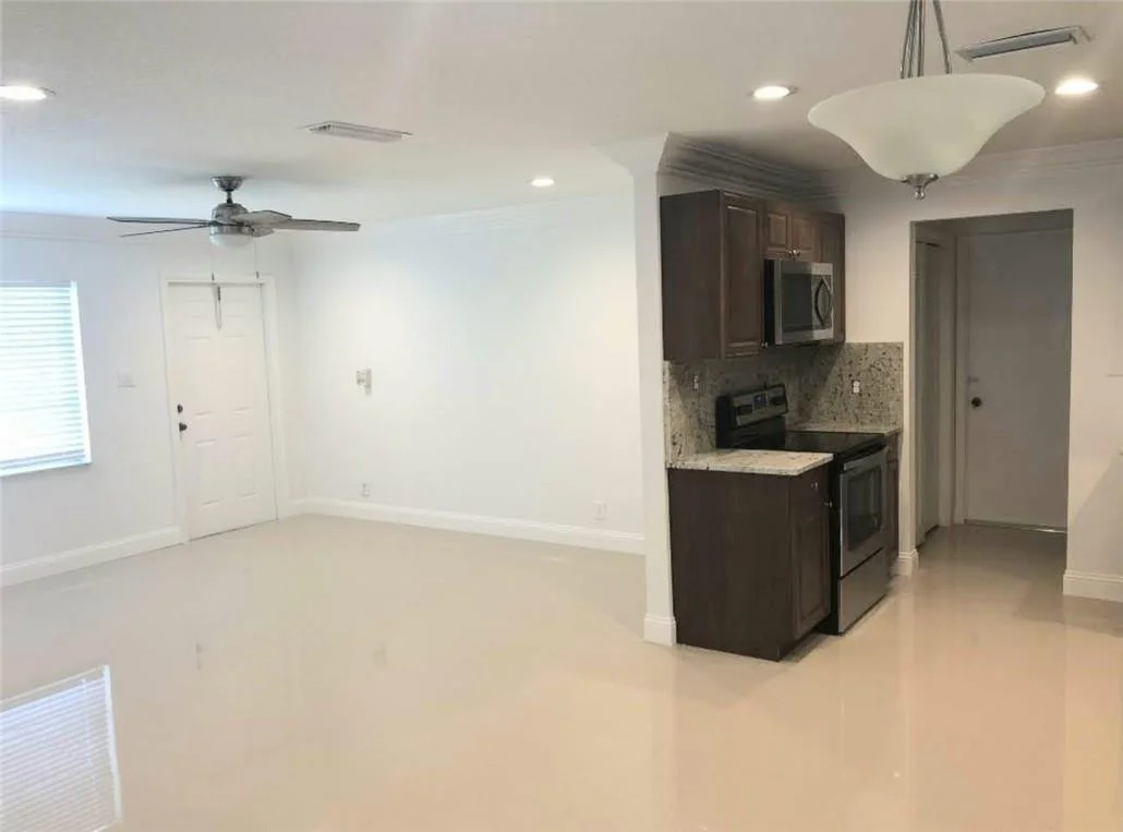Photo of 740 NW 74th Way