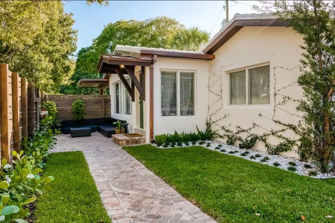Photo of 706 Sunset Road