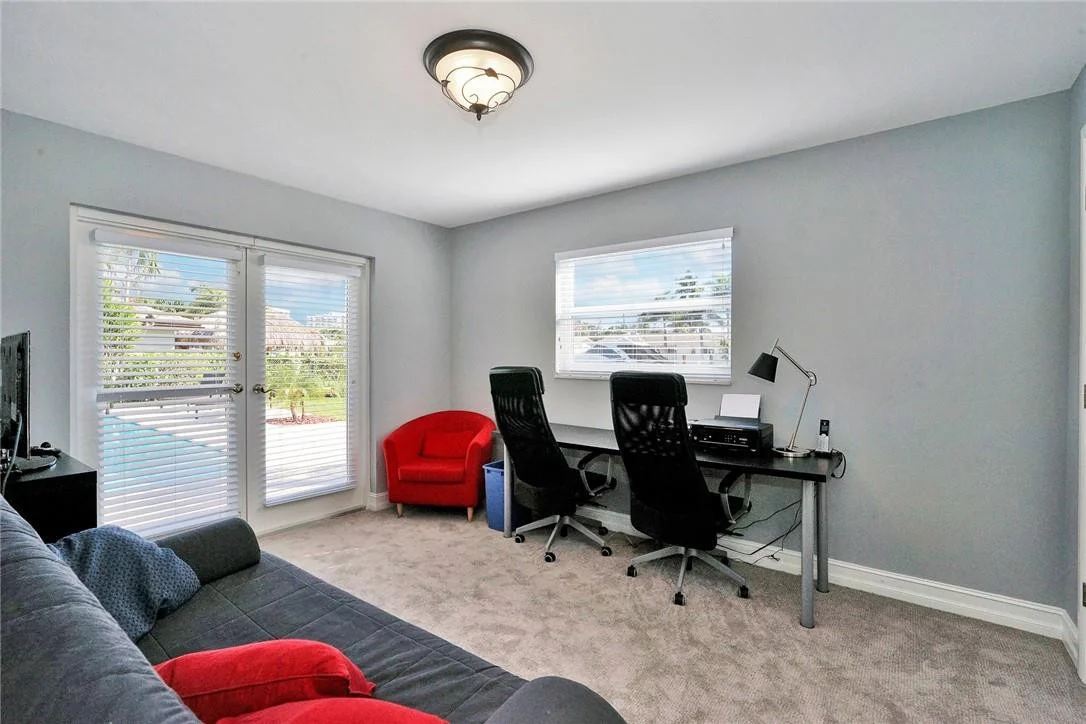 Photo of 1030 NE 27th Way
