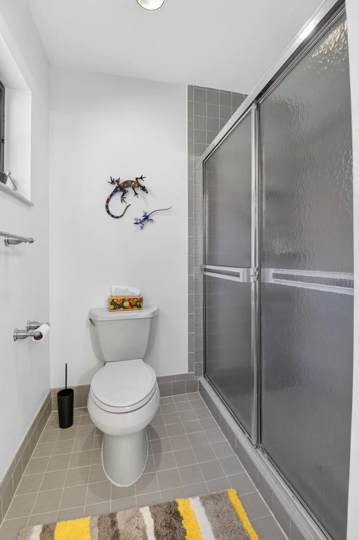 Photo of 8491 Leeway Lane