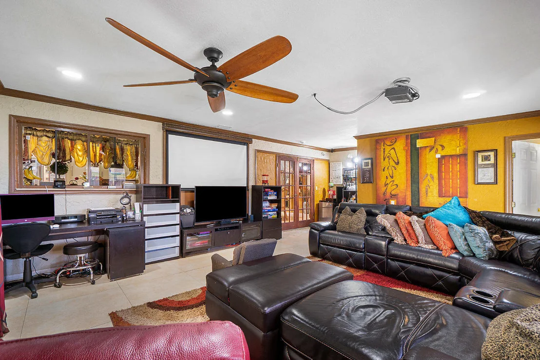 Photo of 9711 Sun Pointe Drive
