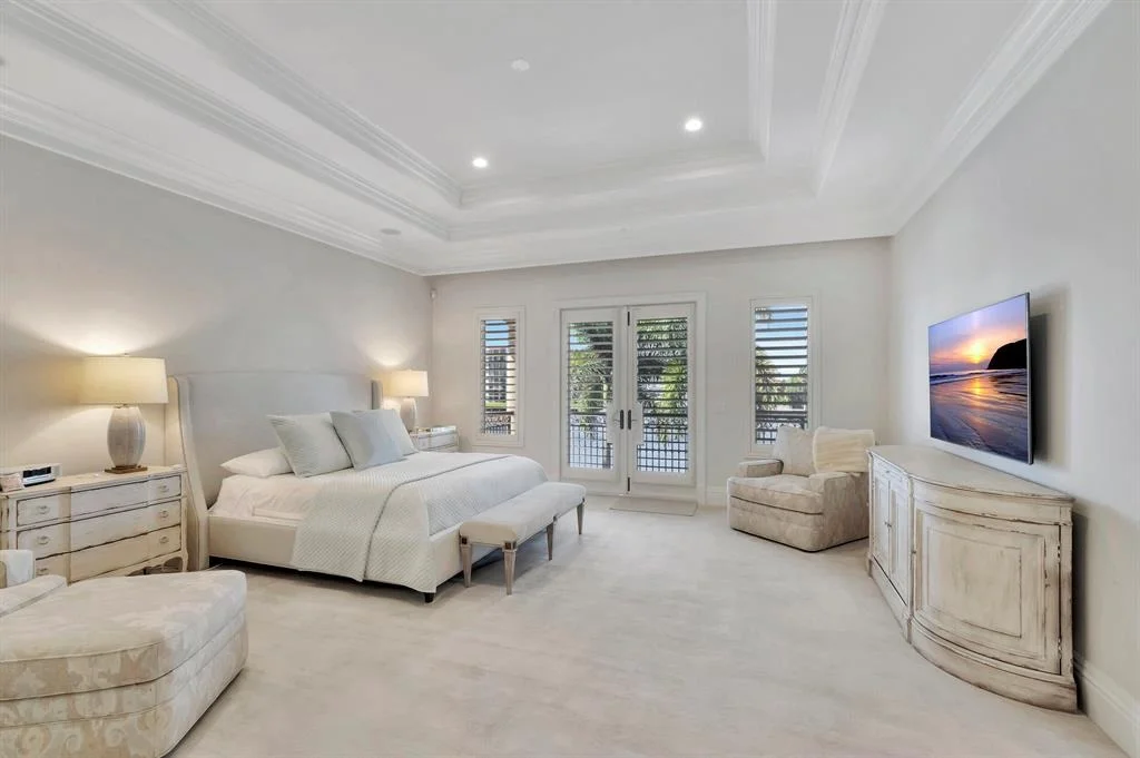 Photo of 4022 S Ocean Boulevard