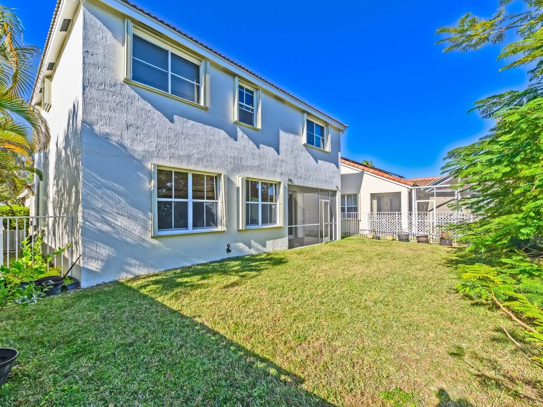 Photo of 820 Savannah Falls Drive