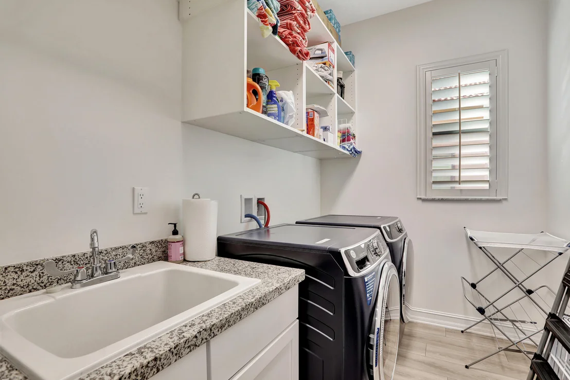 Photo of 11959 Leon Circle N