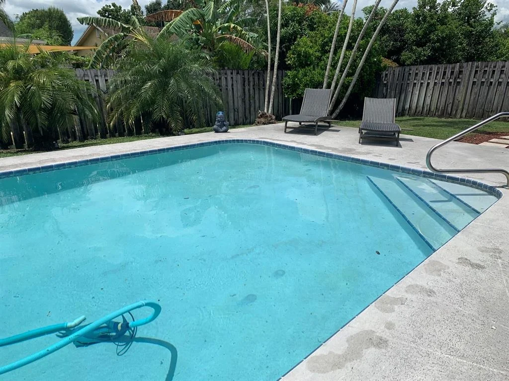 Photo of 1361 Pinetta Circle
