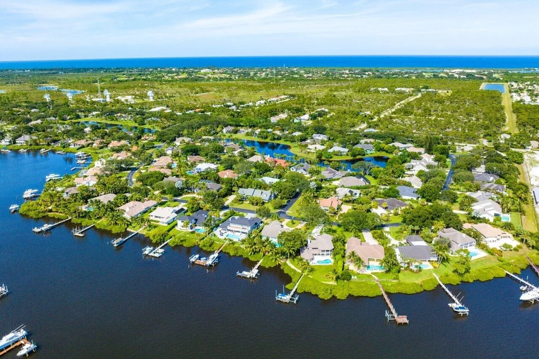 Photo of 18730 SE Lakeside Way