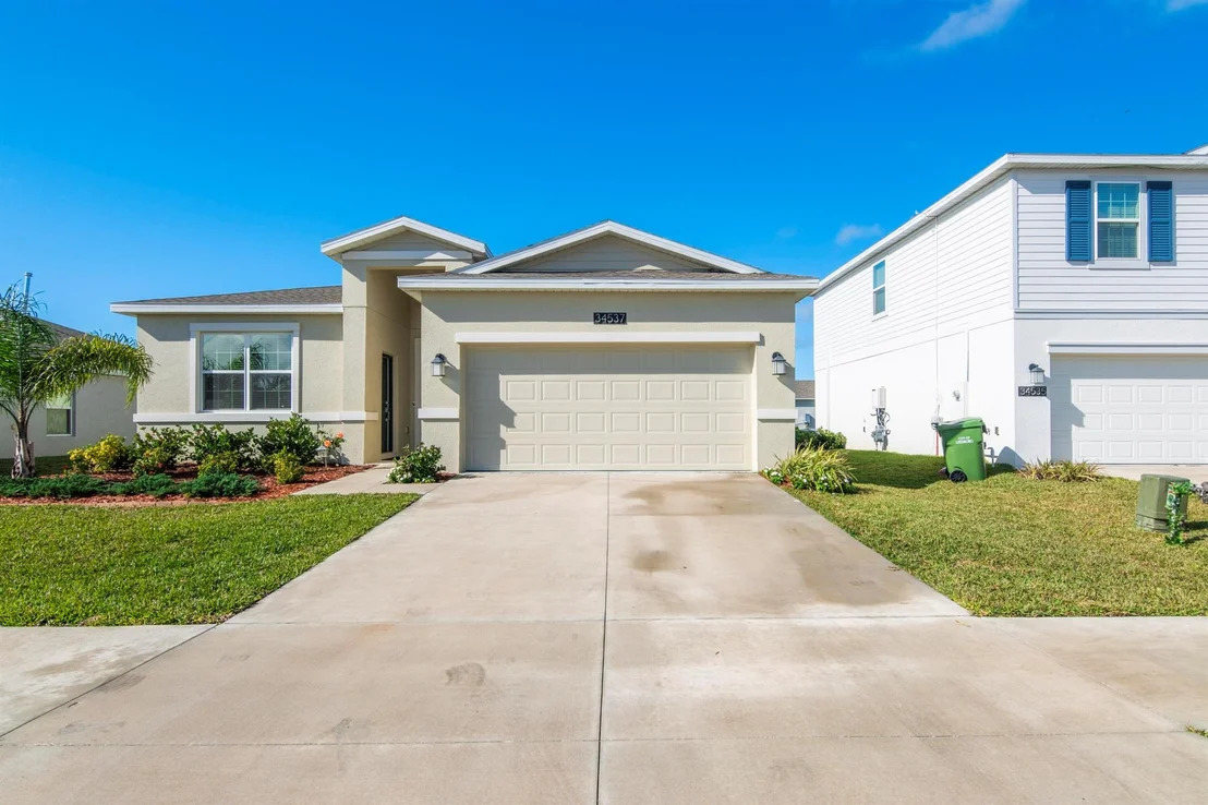 Photo of 34537 Shellback Street