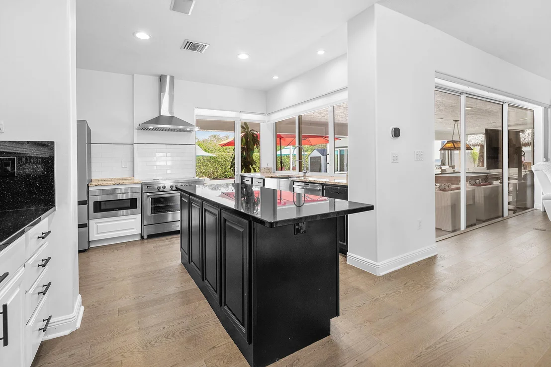Photo of 5495 Hibiscus Road