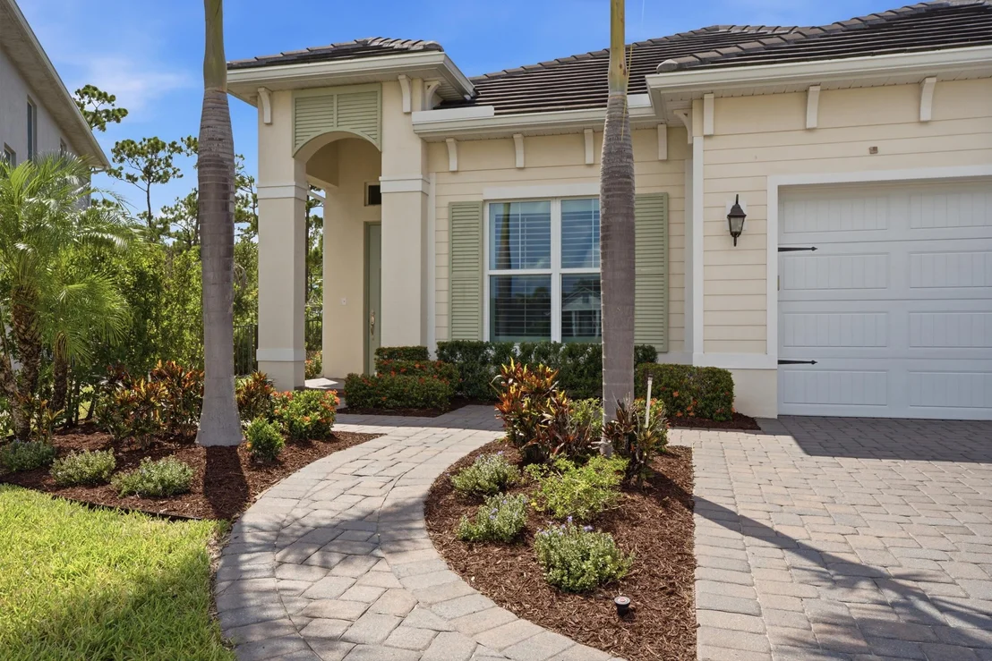 Photo of 4590 SW ARDSLEY Drive