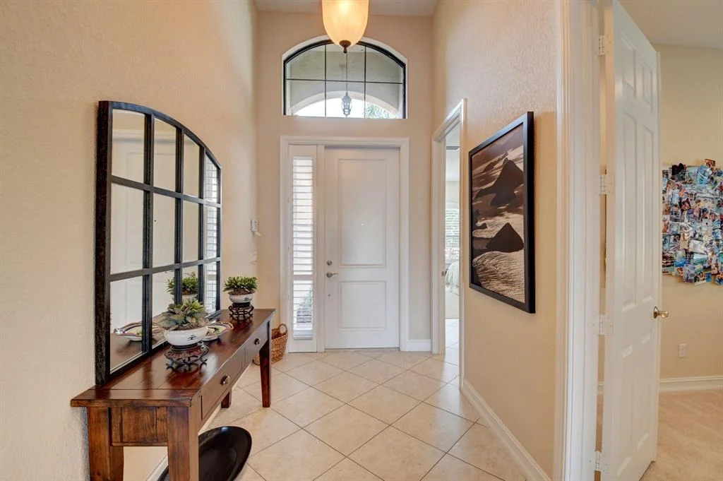 Photo of 16670 Gateway Bridge Drive