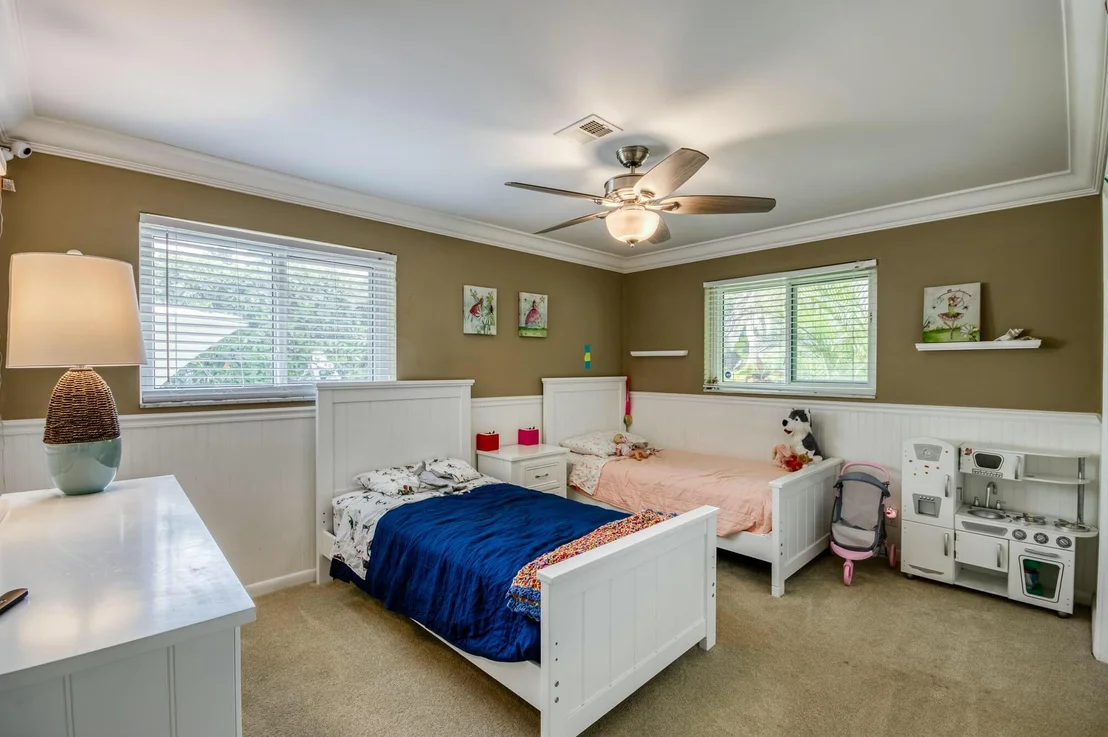 Photo of 5116 Laird Lane