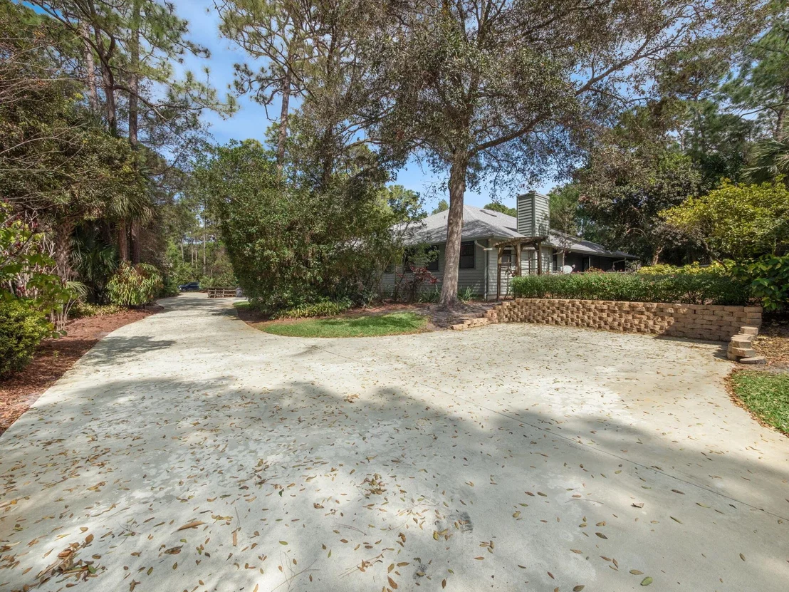 Photo of 12108 165th Road N