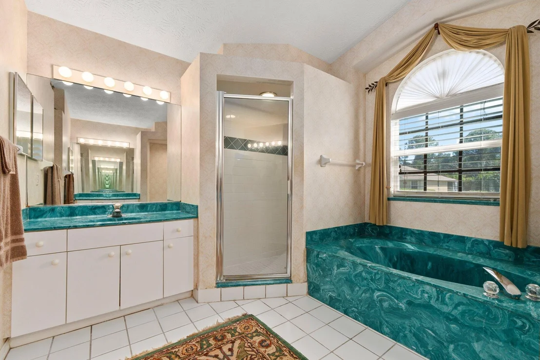 Photo of 6875 Bronte Circle