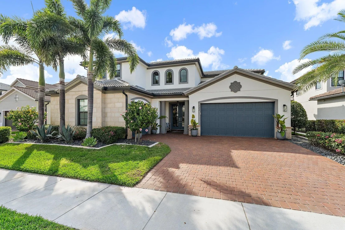 Photo of 122 Cerulean Key Way