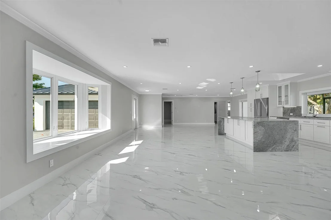 Photo of 1190 Dolphin Road