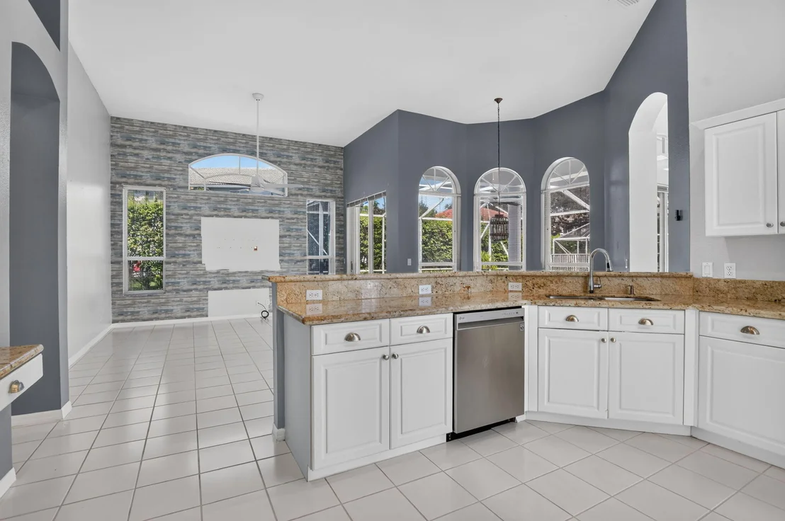 Photo of 10031 Lexington Estates Boulevard