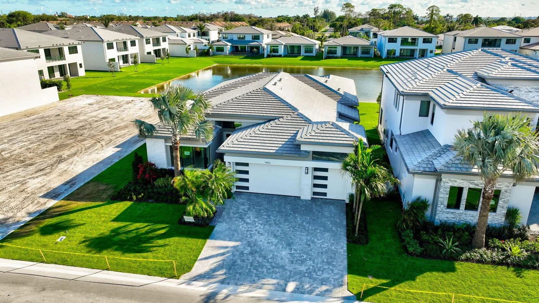 Photo of 9452 Riverside Park Drive