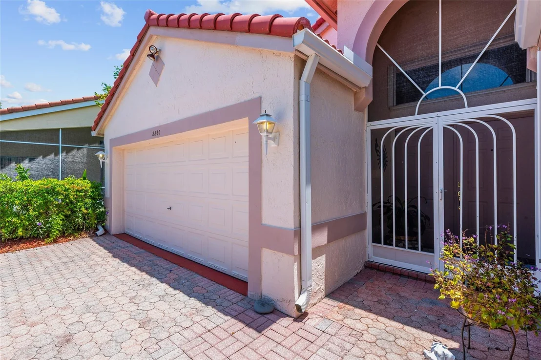 Photo of 8860 Harrods Drive