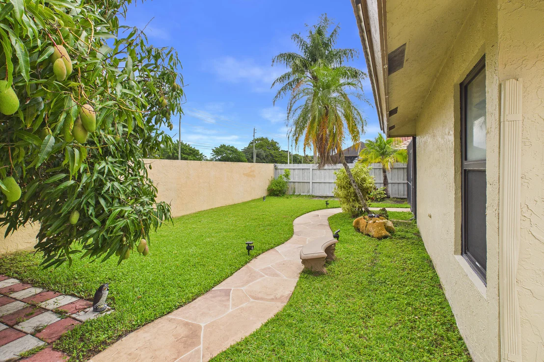 Photo of 169 Executive Circle