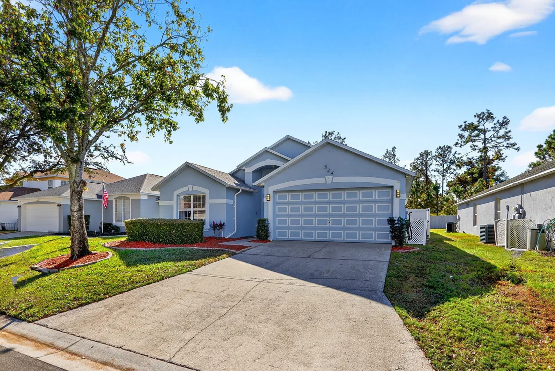 Photo of 844 Casterton Circle