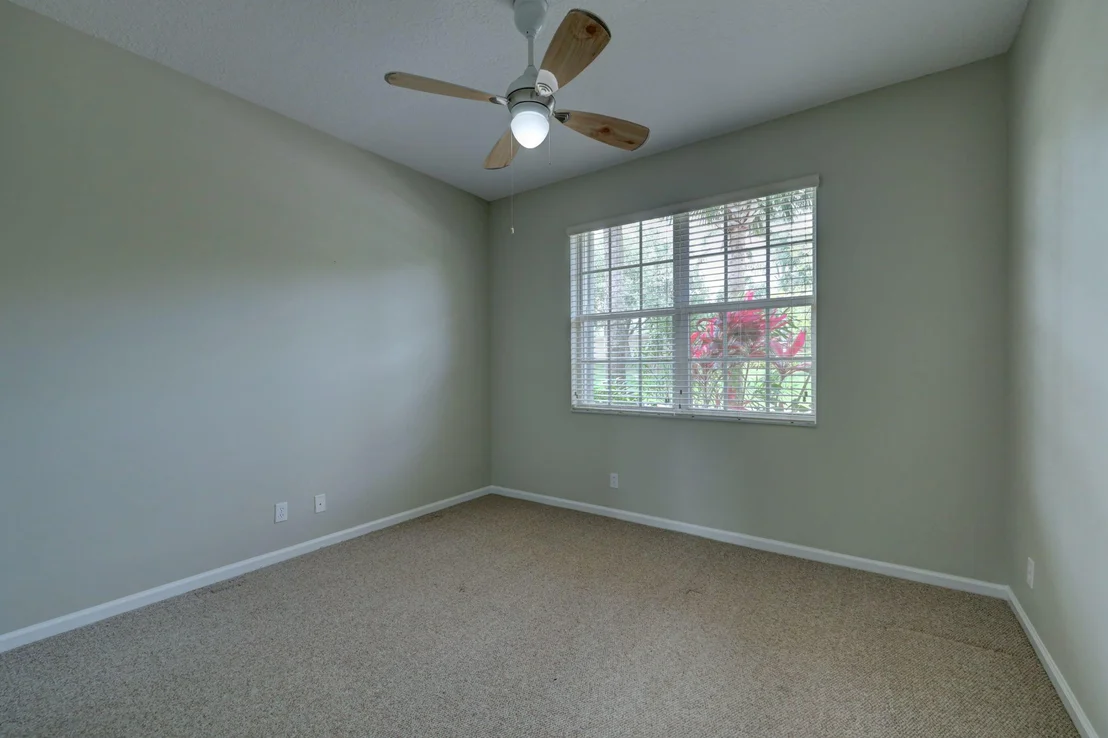 Photo of 362 NW Springview Loop